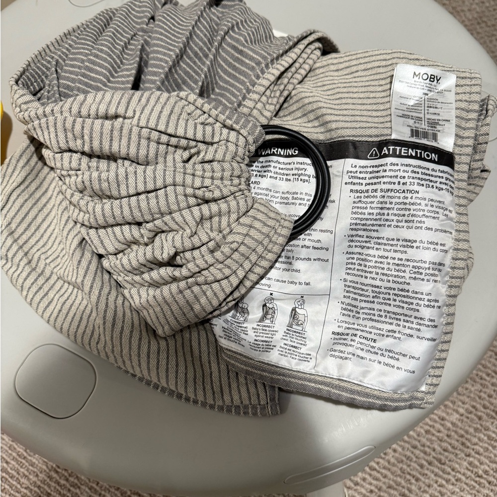 Moby Gray Striped, Ring Sling
